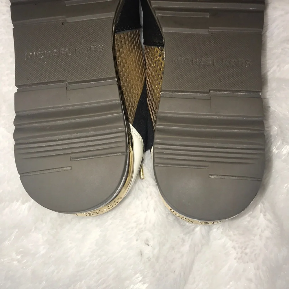 Michael Kors gold blk sneaker size 8-preowned